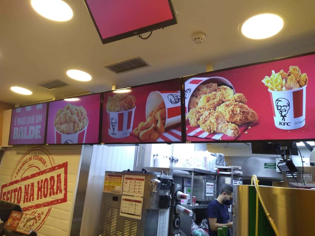 Menu Board colabora com a comunicação nas lojas do KFC